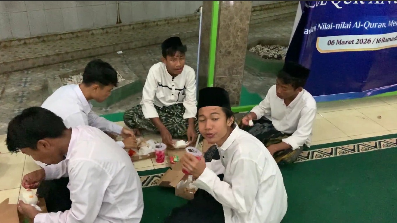 Keluarga Besar MTsN 9 Bantul Gelar Buka Bersama dalam Kebersamaan Ramadan